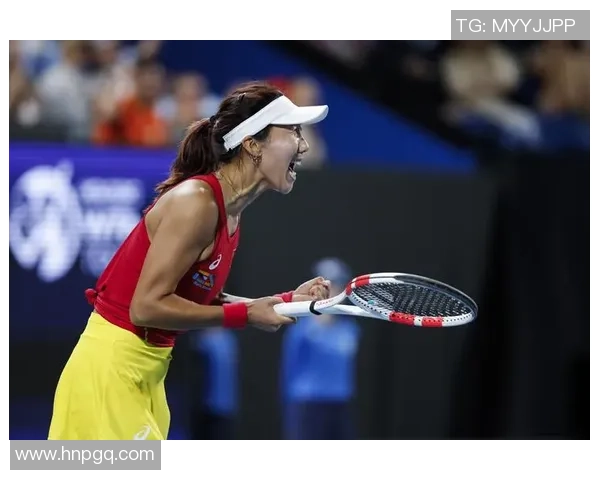 赛后分析：北京网球队与重庆网球队技术对抗的精彩瞬间与战术解析