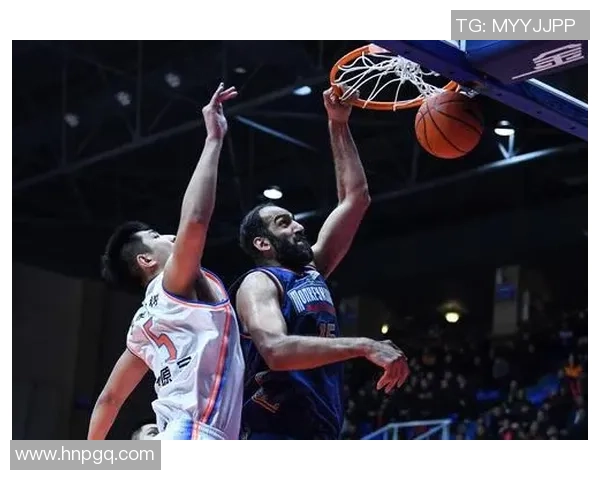 赛后分析:成都篮球队与南京篮球队在比赛中的战术意识与执行力探讨 赛后分析:成都篮球队与南京篮球队在比赛中的战术意识与执行力探讨