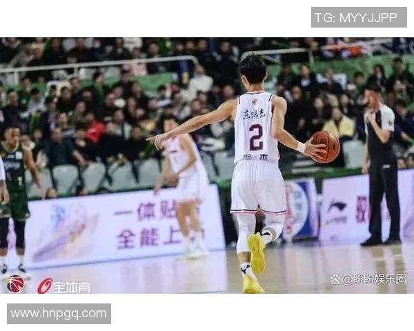 重庆足球队以66分领跑大师赛积分榜展现强劲实力 重庆足球队以66分领跑大师赛积分榜展现强劲实力